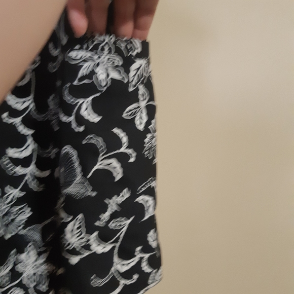 Island Haze | Unique butterfly motif swim shorts - Picture 5 of 8